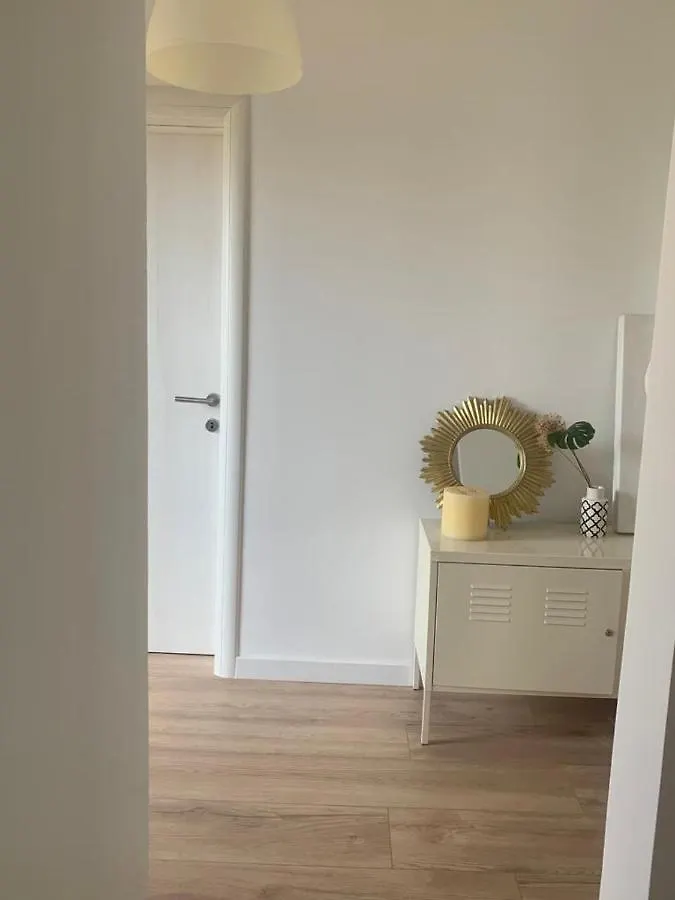 Sunny And Stylish Apartment Bosh3 Poreč