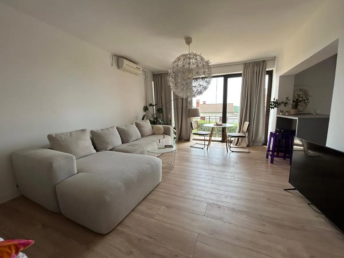 Sunny And Stylish Apartment Bosh3 Porec